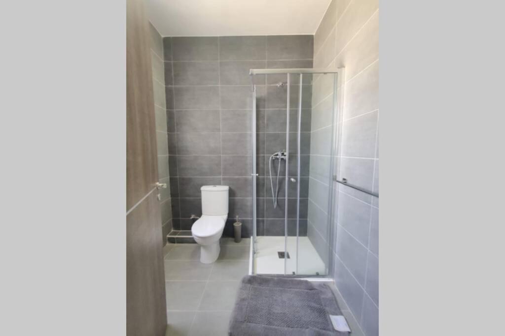 Brand New 3 Bedroom Apartment Close To The Sea 그지라 외부 사진